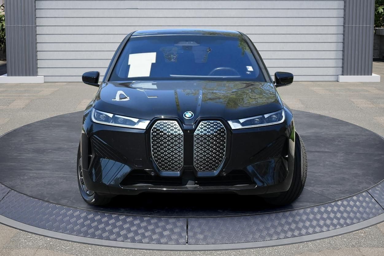 2024 BMW iX