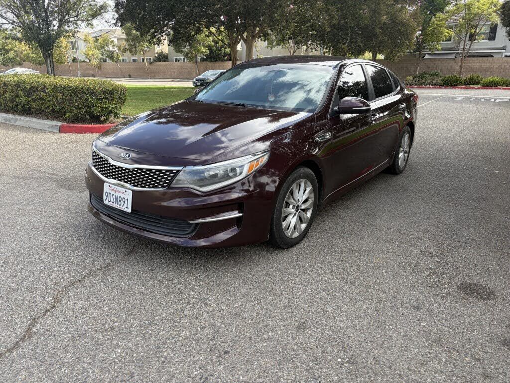 2017 KIA Optima