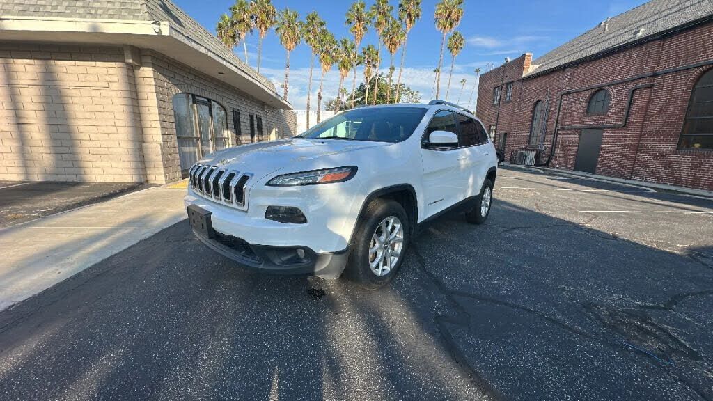 2018 JEEP Cherokee