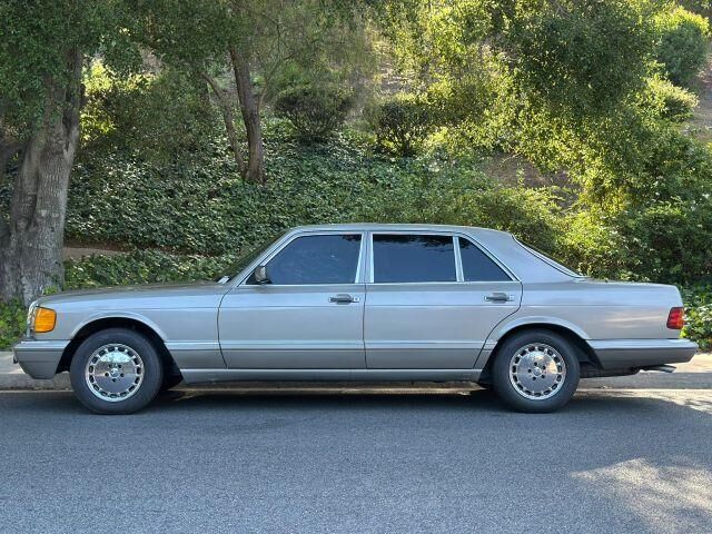 1986 Mercedes-Benz 560