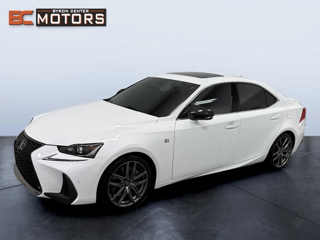 2018 LEXUS IS