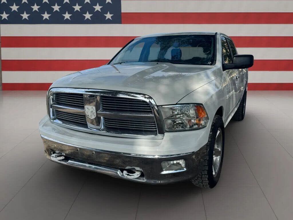 2011 DODGE Ram