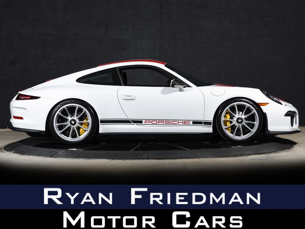 2016 PORSCHE 911