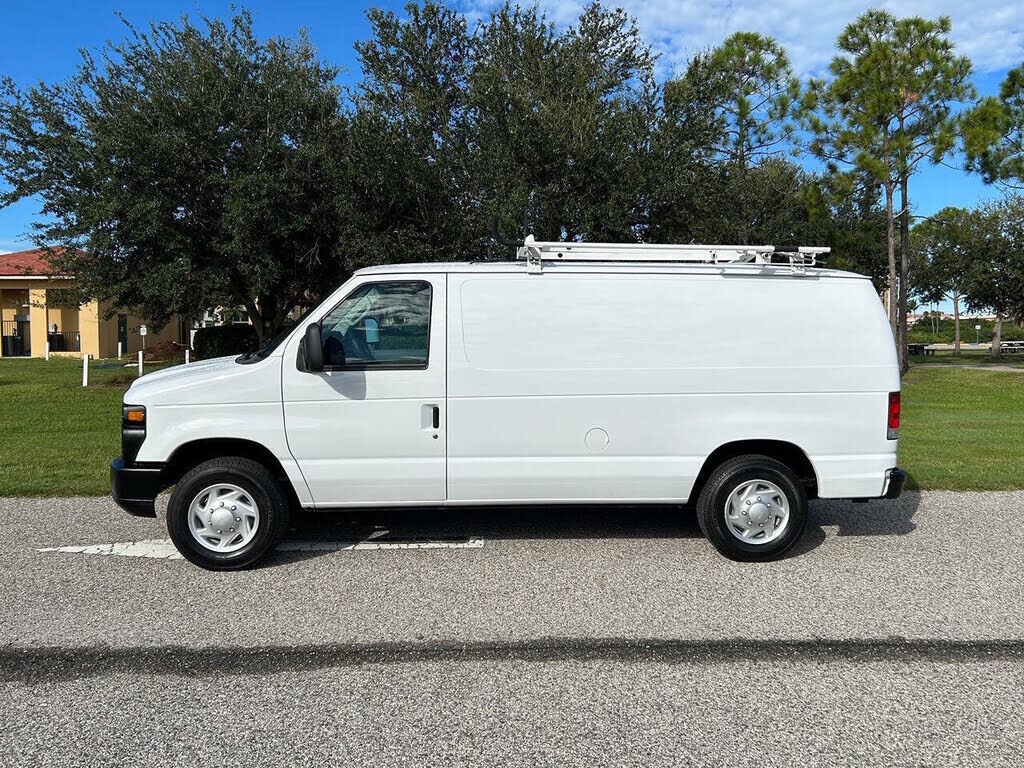 2013 FORD E-150