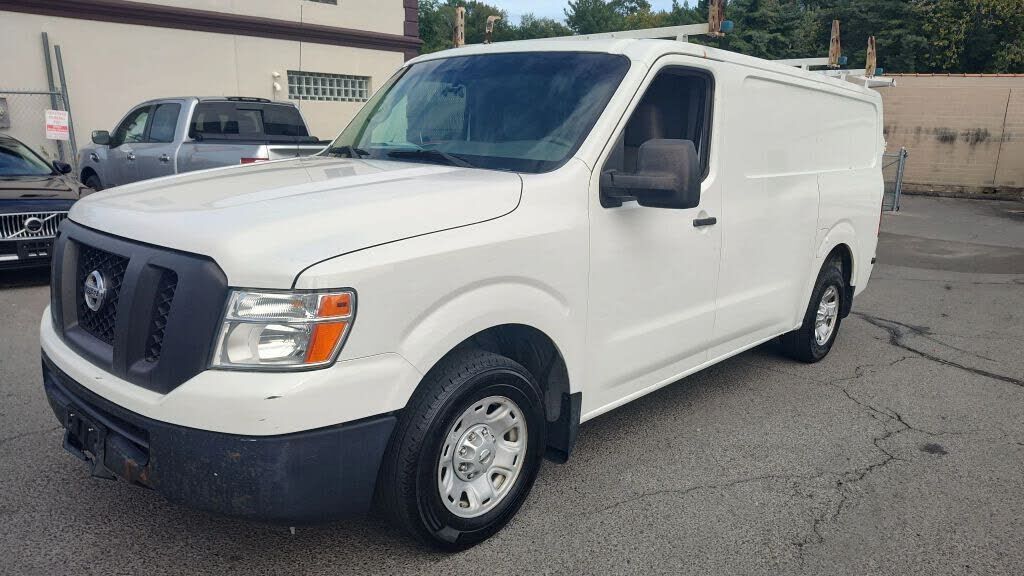 2016 NISSAN NV