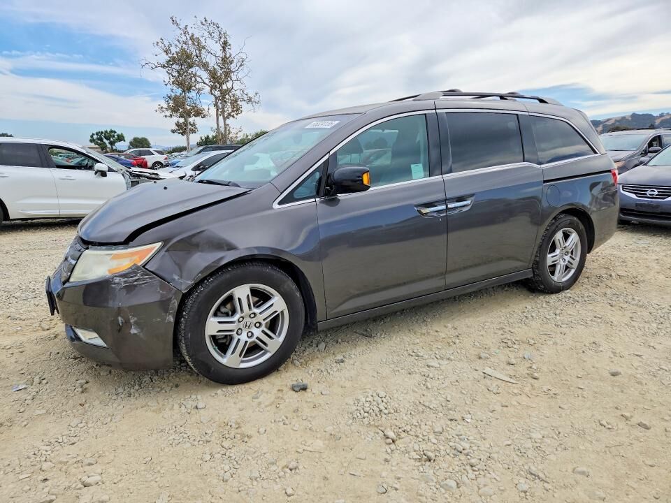 2013 HONDA Odyssey