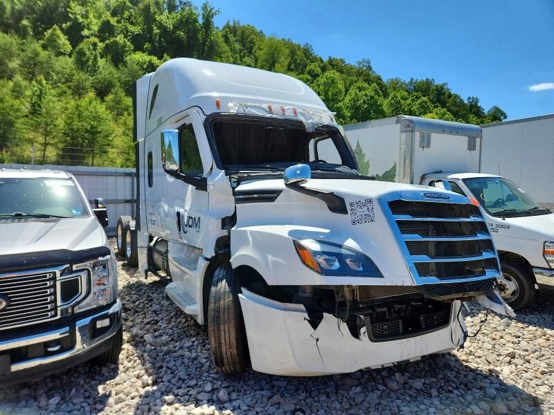 2024 FREIGHTLINER Cascadia