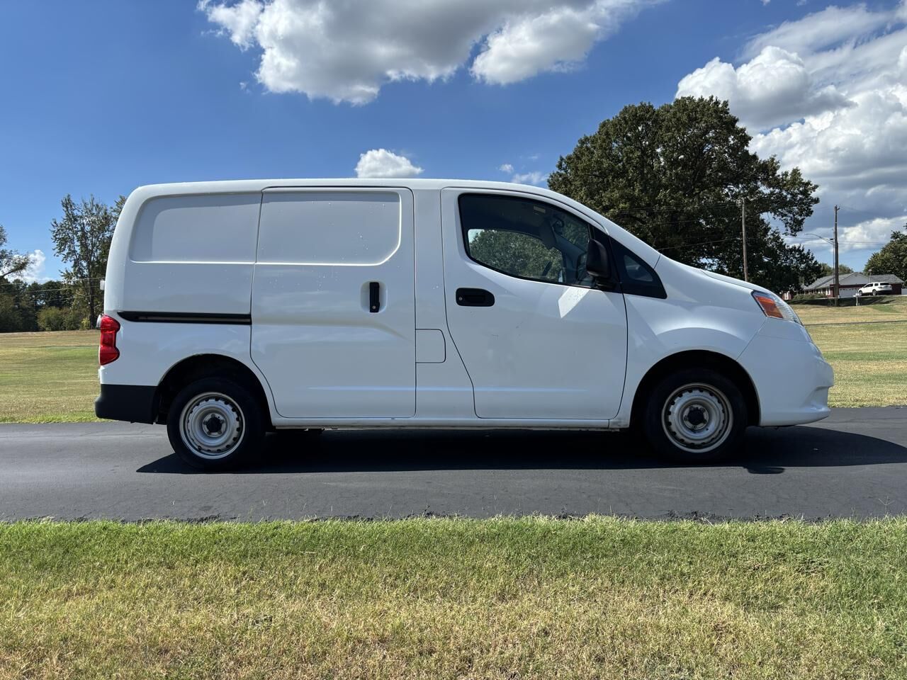2021 NISSAN NV200