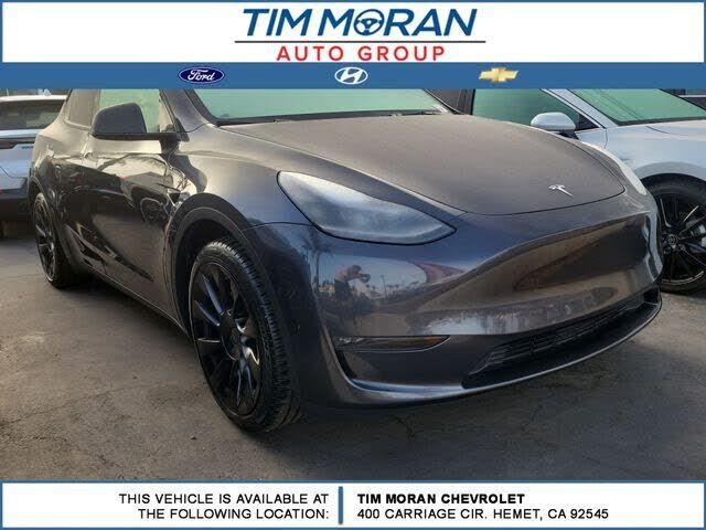 2024 TESLA Model Y