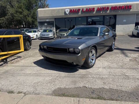 2012 DODGE Challenger