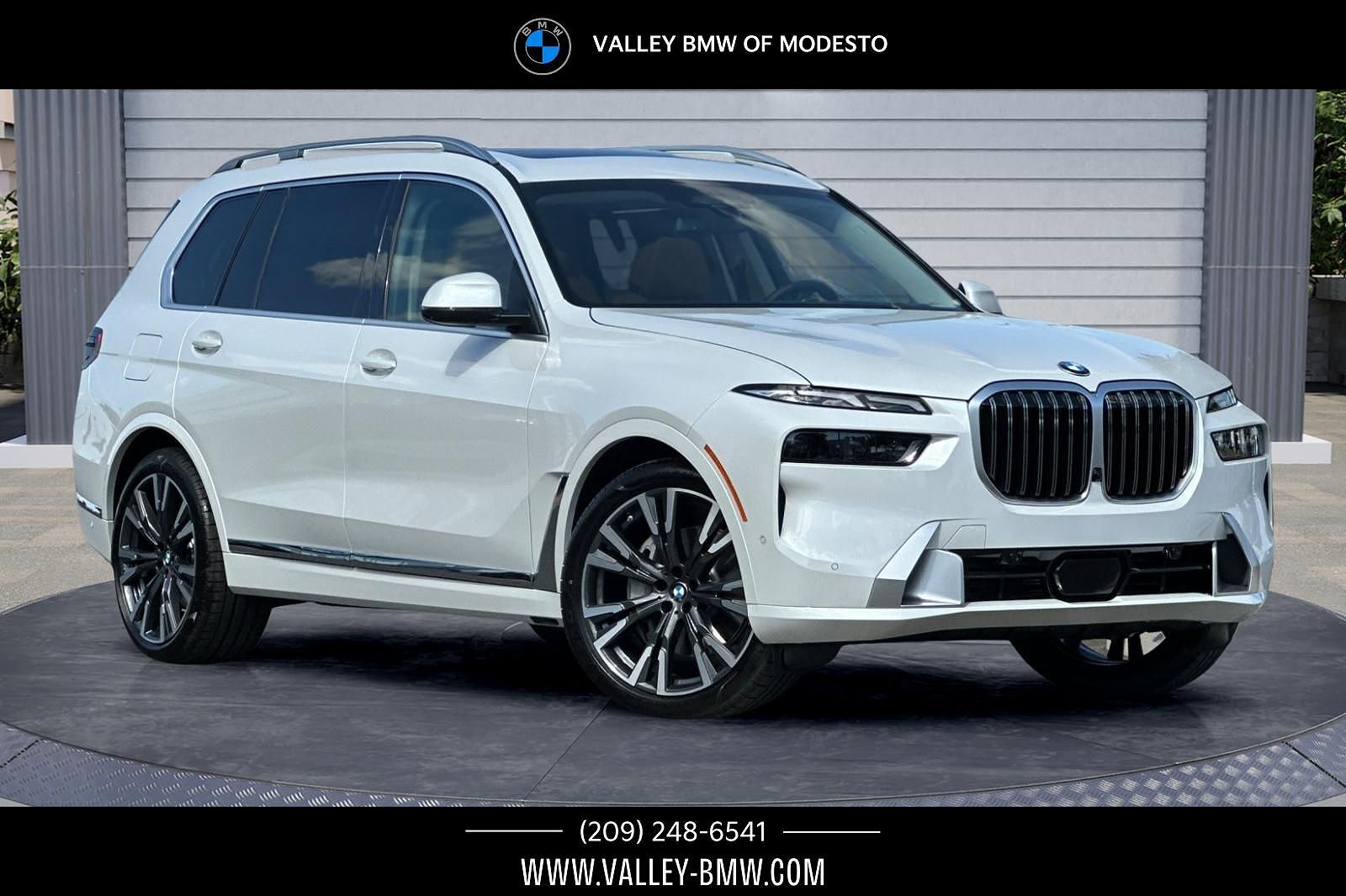 2027 BMW X7