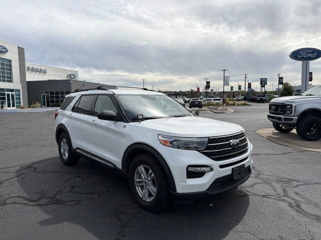 2021 FORD Explorer