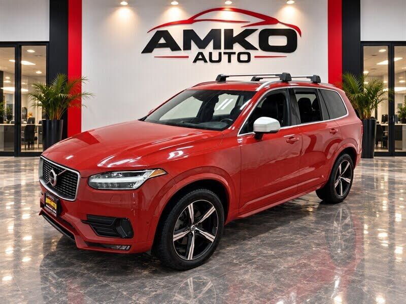 2017 VOLVO XC90