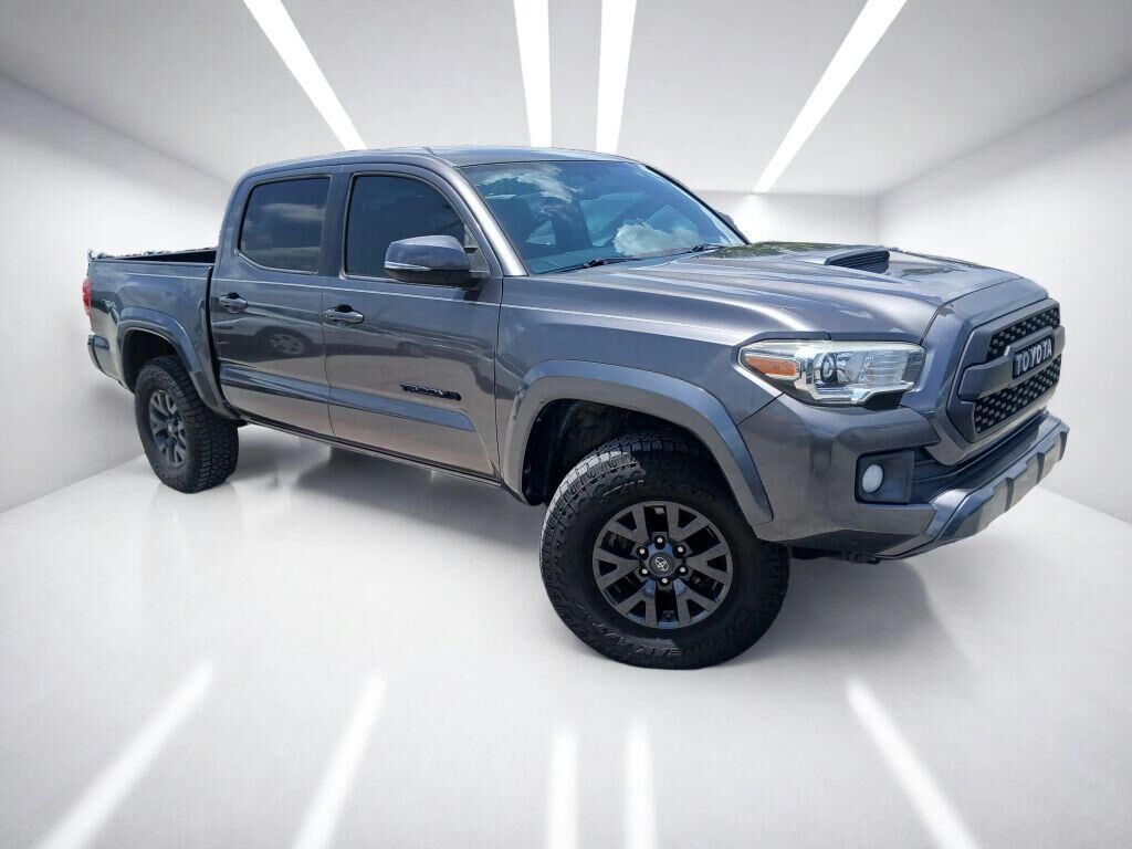 2017 TOYOTA Tacoma