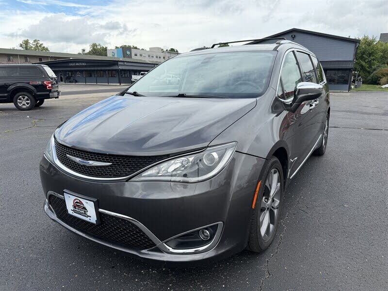 2019 CHRYSLER Pacifica