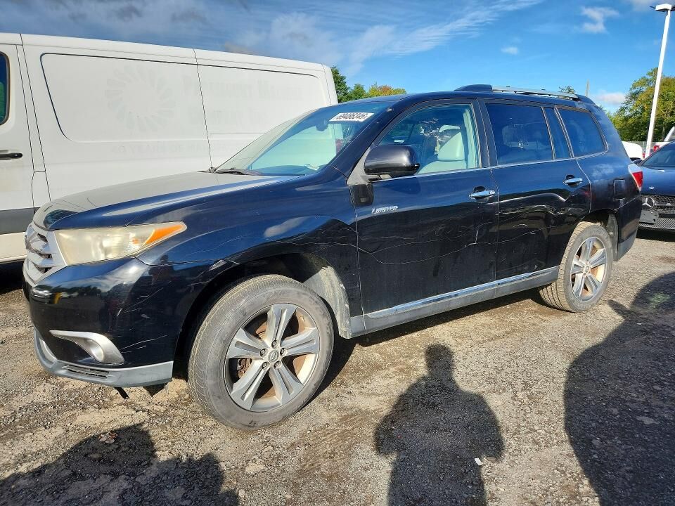 2011 TOYOTA Highlander