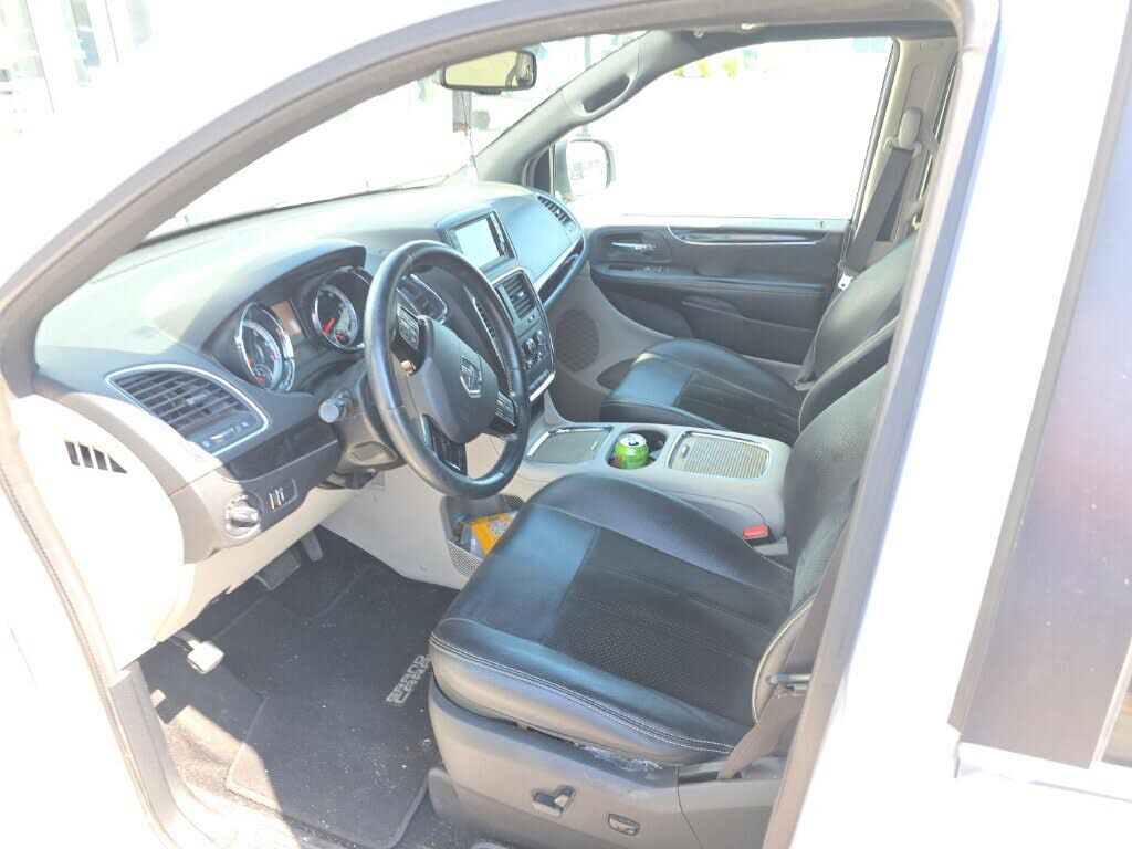 2017 DODGE Grand Caravan