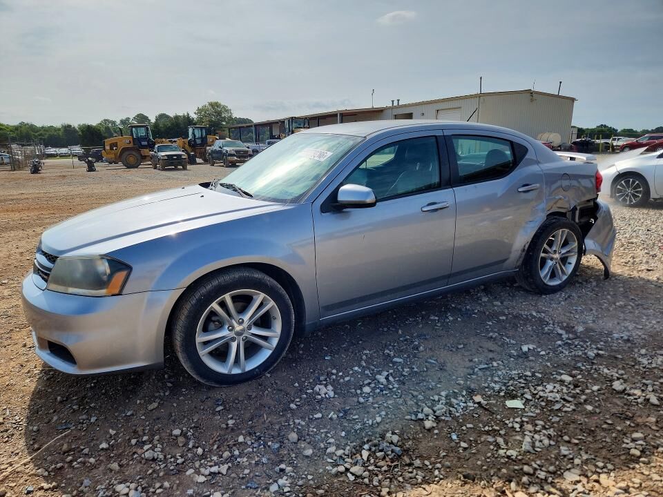 2014 DODGE Avenger