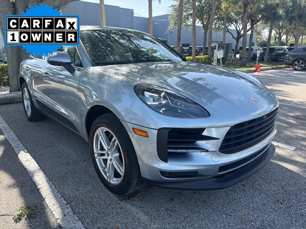 2019 PORSCHE Macan