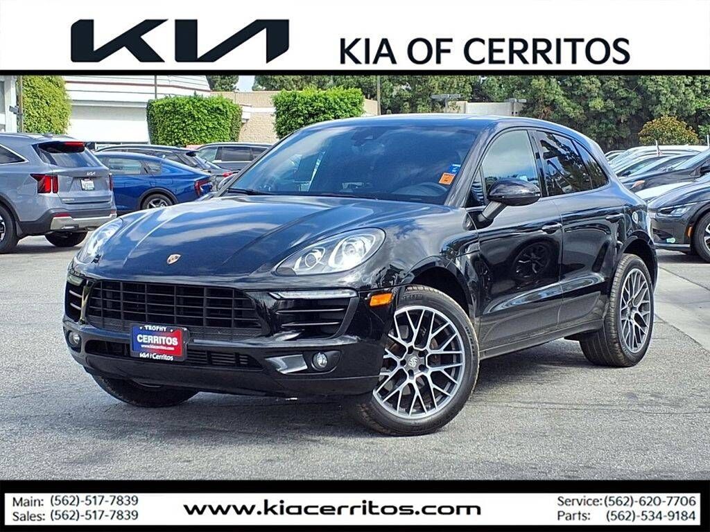 2018 PORSCHE Macan