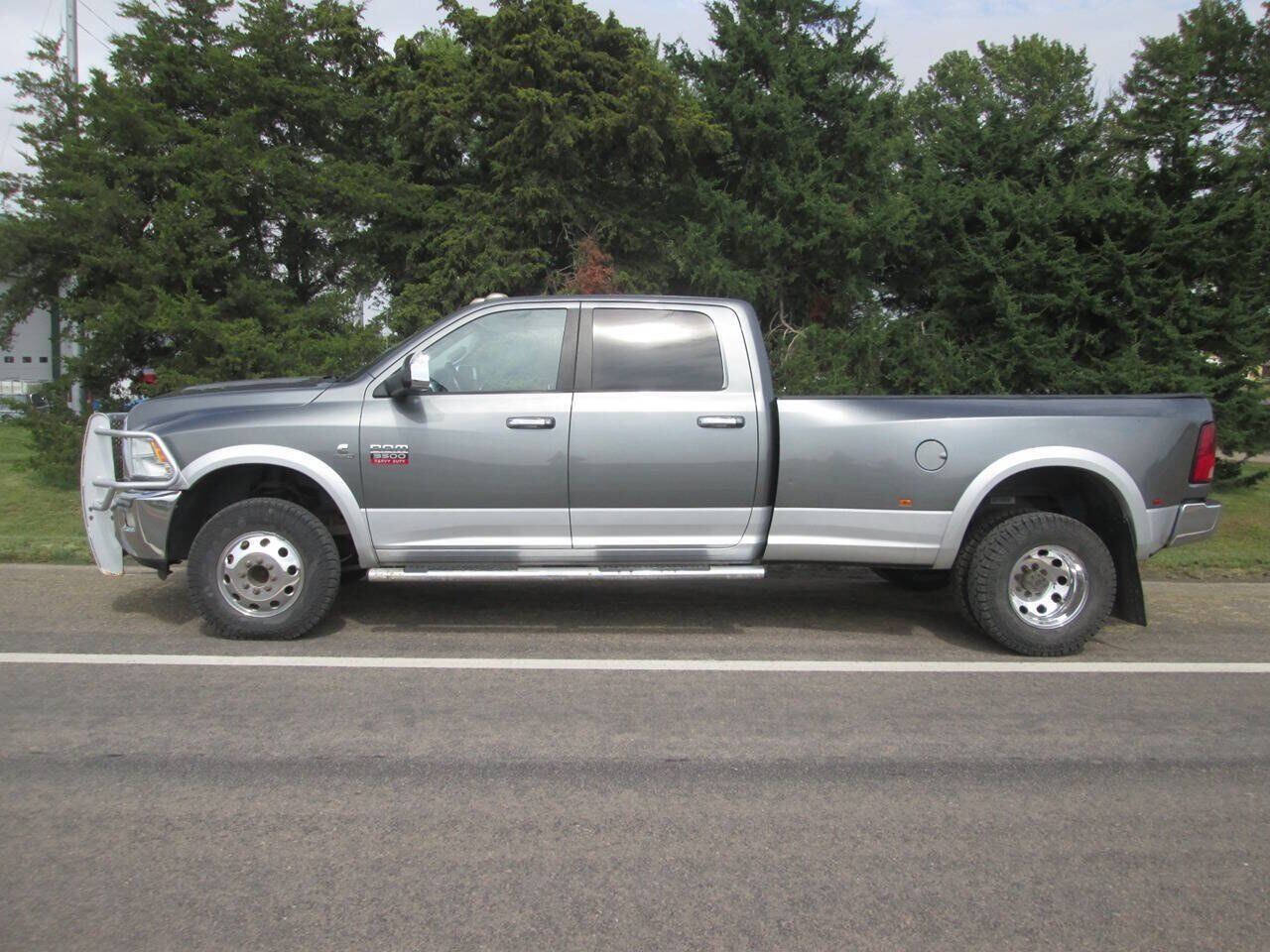 2012 DODGE Ram