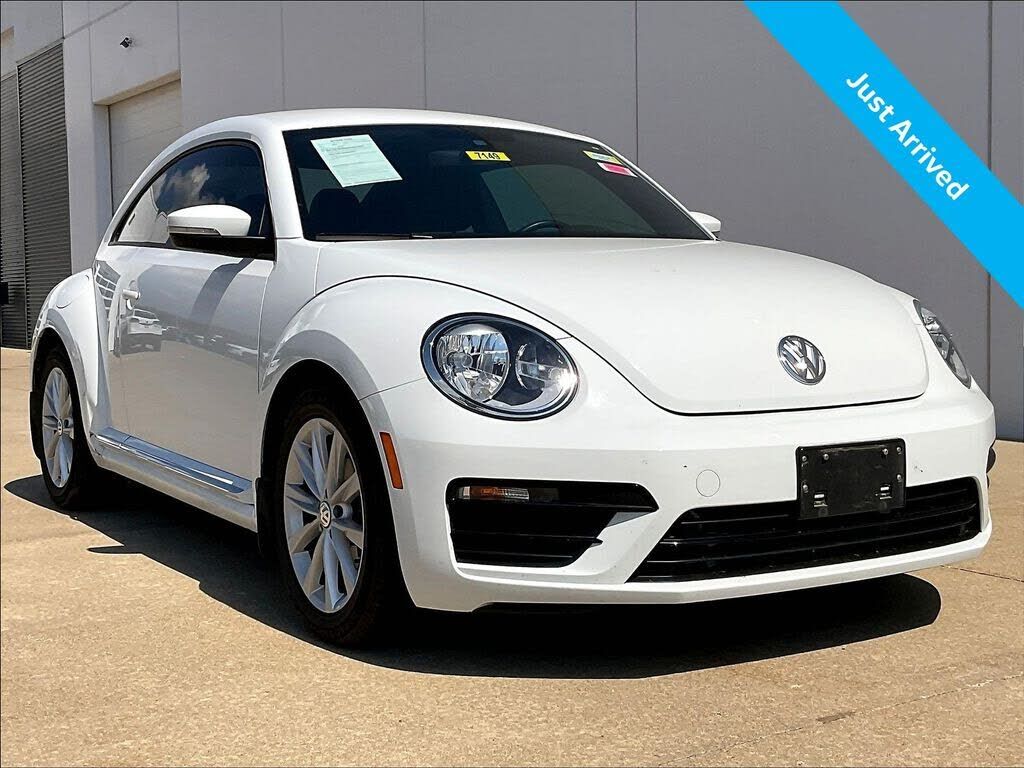 2018 VOLKSWAGEN Beetle