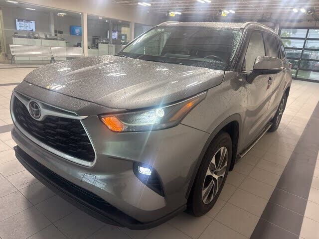 2026 TOYOTA Highlander