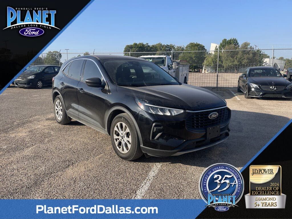 2023 FORD Escape