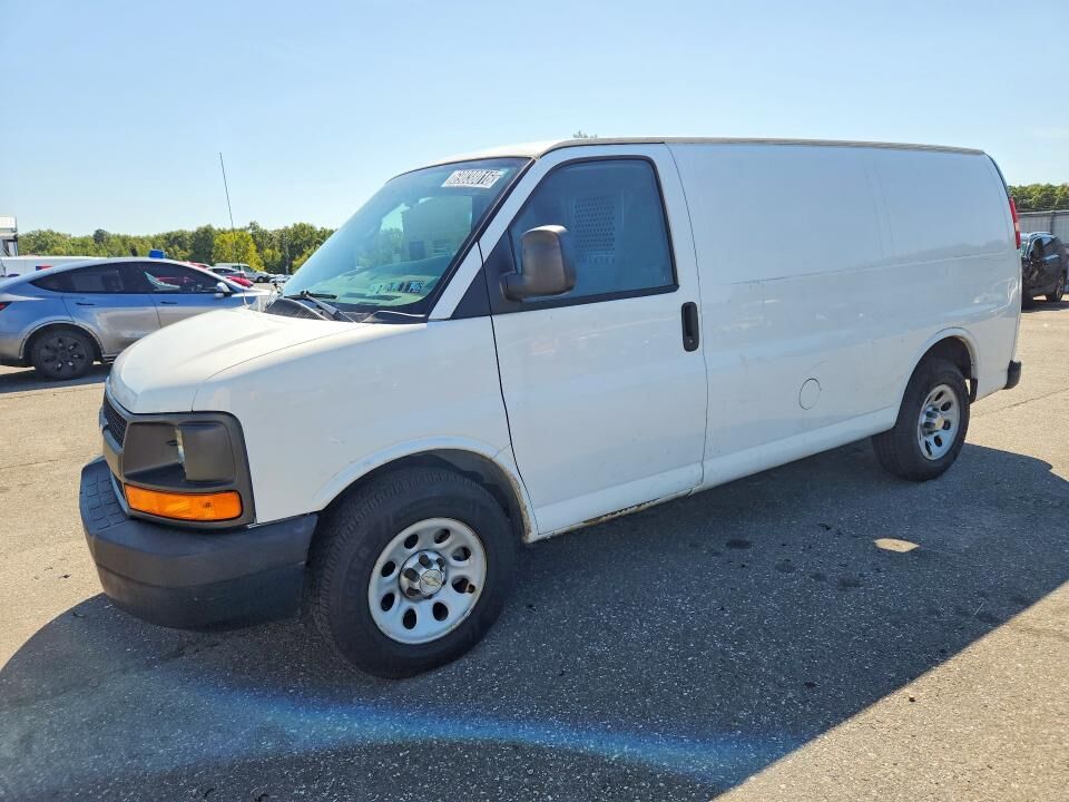 2013 CHEVROLET Express