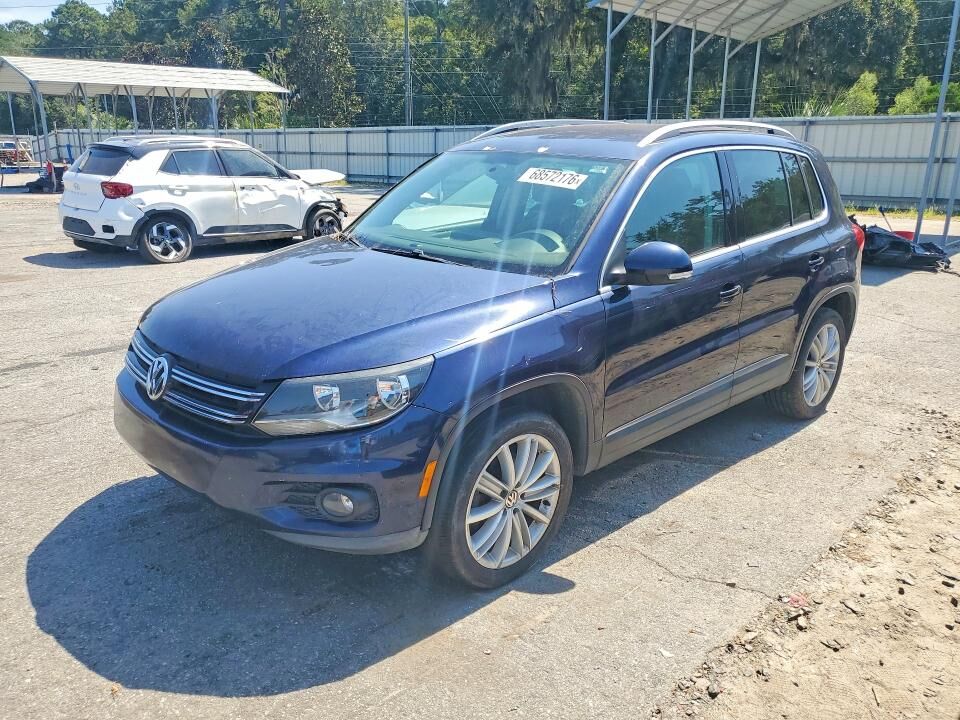 2014 VOLKSWAGEN Tiguan