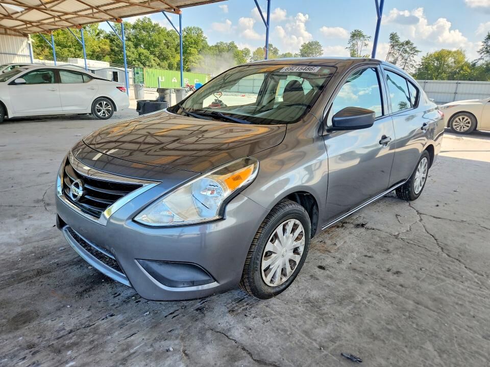 2019 NISSAN Versa