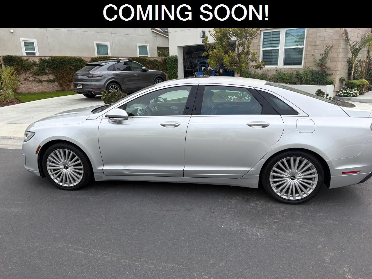 2017 LINCOLN MKZ