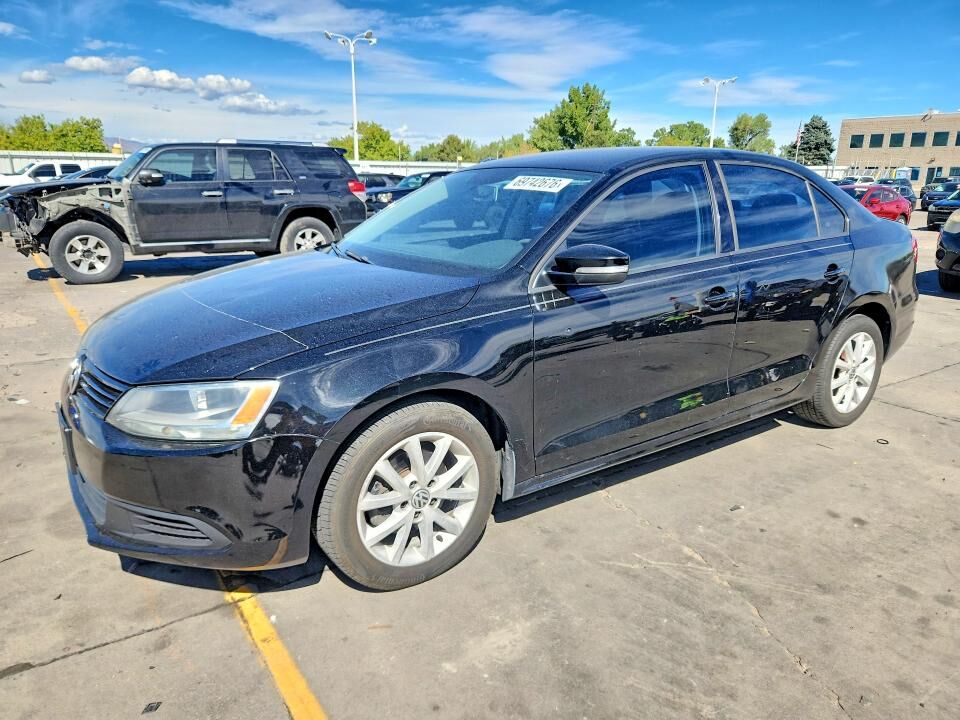 2011 VOLKSWAGEN Jetta