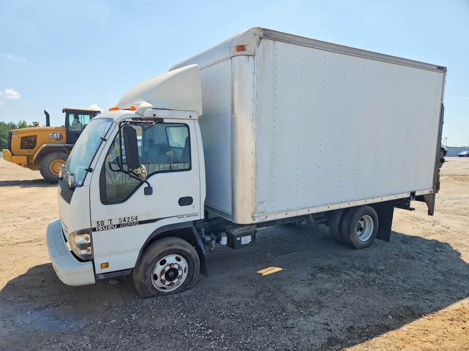 2006 ISUZU NPR