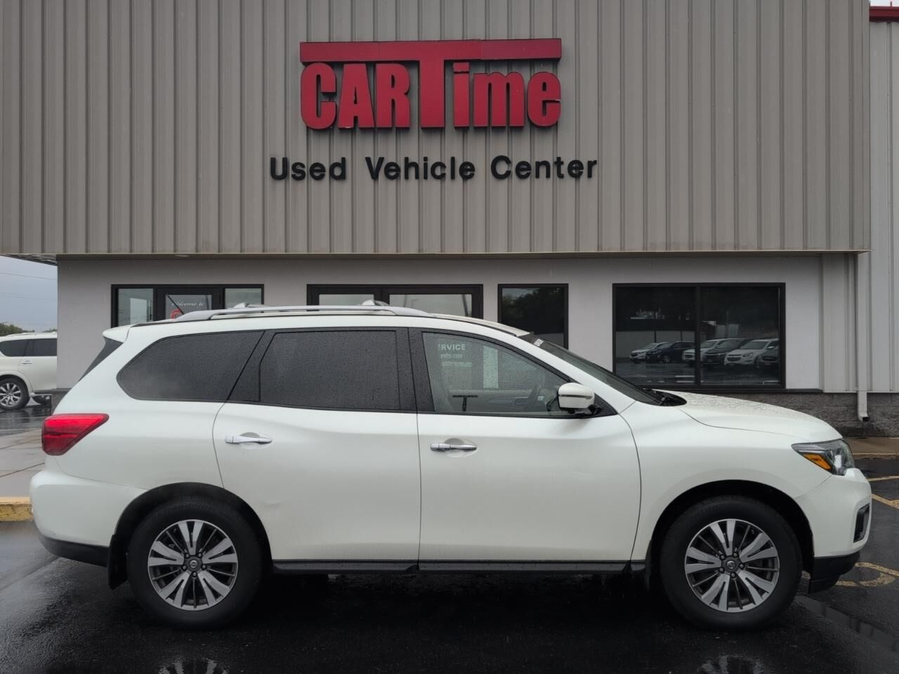 2017 NISSAN Pathfinder