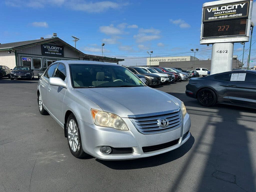 2010 TOYOTA Avalon
