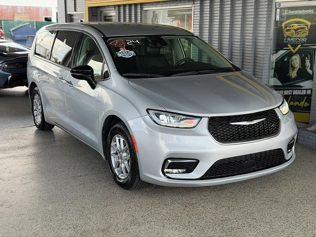 2024 CHRYSLER Pacifica