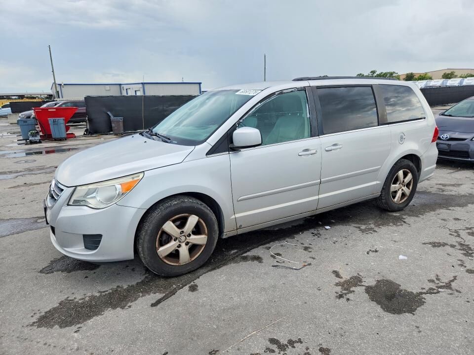 2011 VOLKSWAGEN Routan
