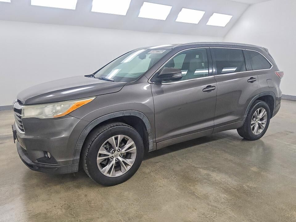 2014 TOYOTA Highlander