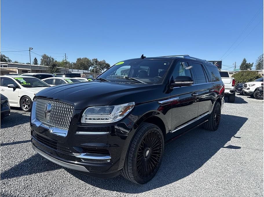 2019 LINCOLN Navigator L