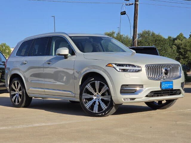 2021 VOLVO XC90