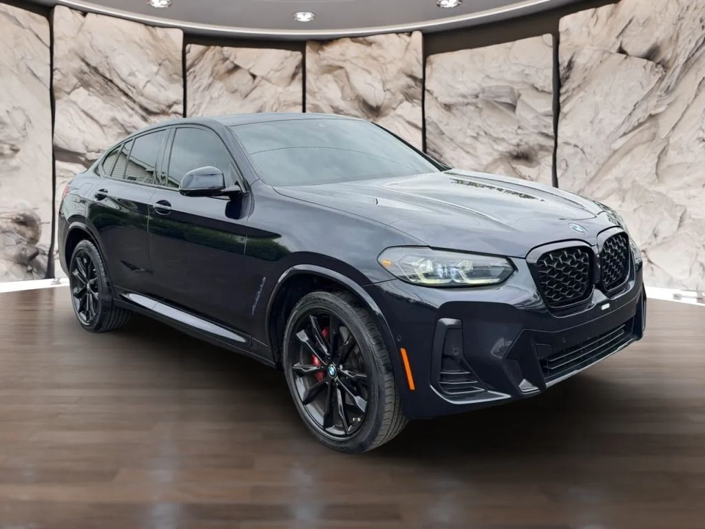 2022 BMW X4