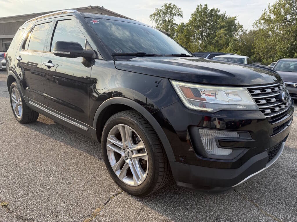 2017 FORD Explorer