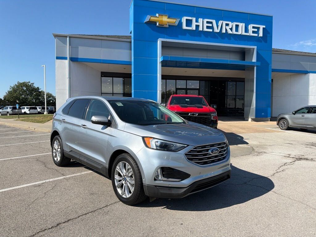 2022 FORD Edge