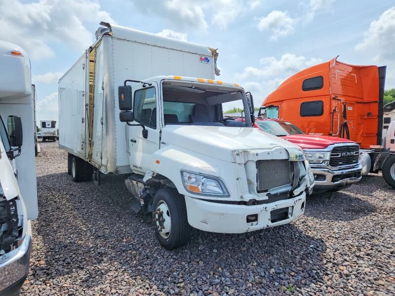 2020 HINO Conventional Type Truck