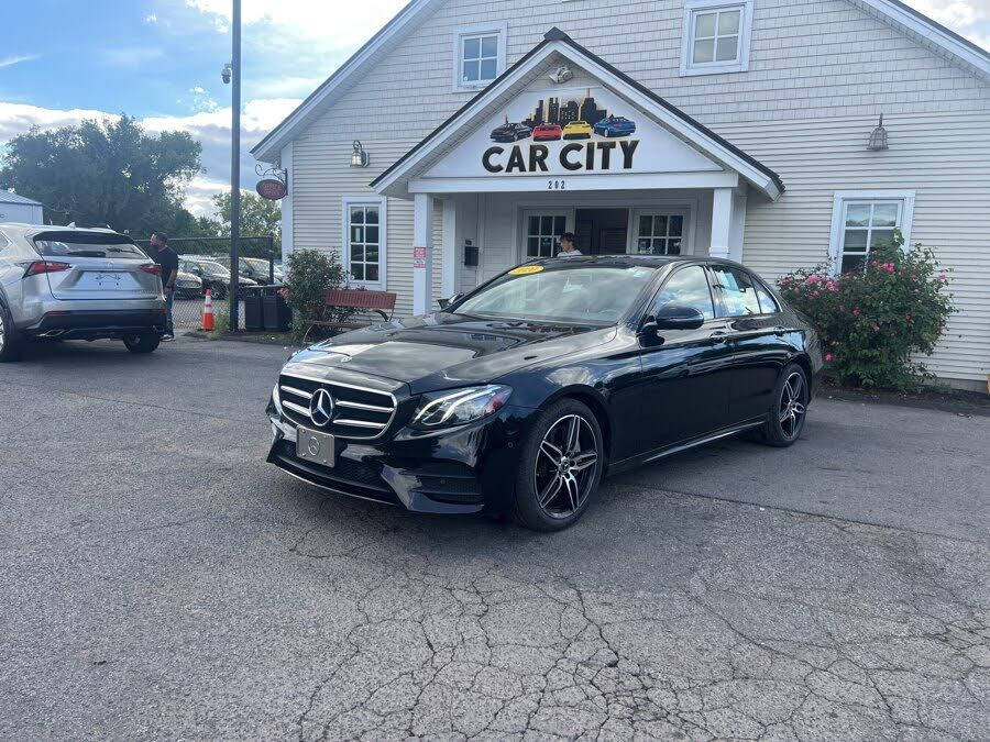 2020 MERCEDES-BENZ E-Class