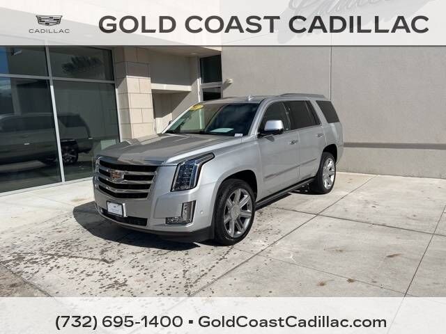 2017 CADILLAC Escalade