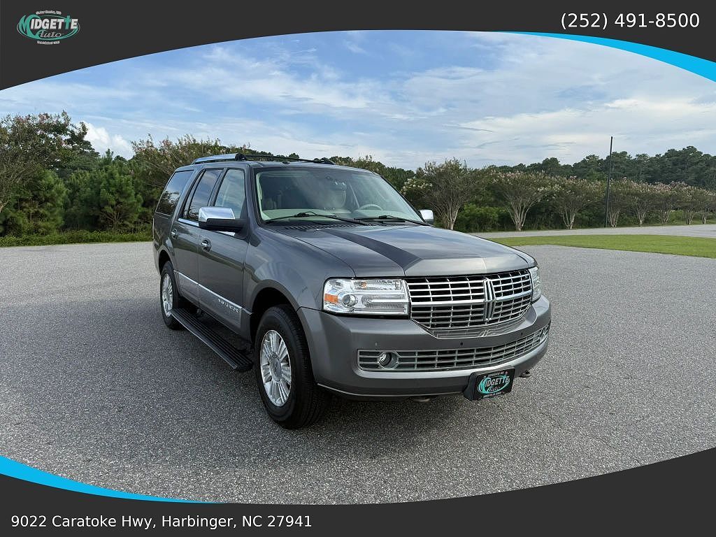 2011 LINCOLN Navigator
