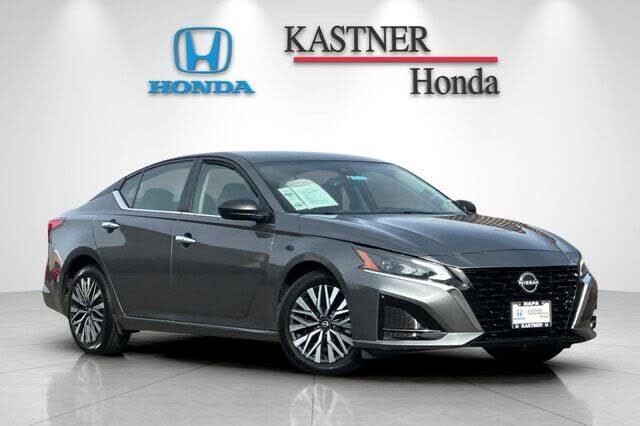 2025 NISSAN Altima