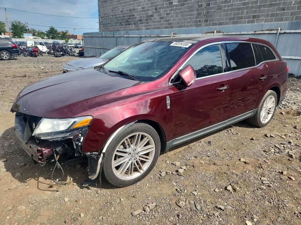 2019 LINCOLN MKT